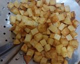 Foto langkah ke 3 dari resep Sambal Goreng Ati Ampela dan Kentang.