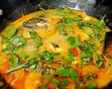 Foto langkah ke 4 dari resep Bandeng Kuah Kemangi ala Tin.
