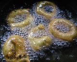 A picture of step 2 of Spinach Medu vada.