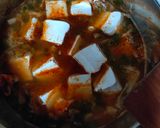 Foto langkah ke 5 dari resep Soondobu Jjigae (Sup Tahu Korea).