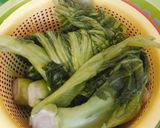 Hình bước làm 1 của món Dồi trường xào cải chua