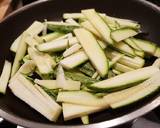 Pasta Shirataki with zucchini sauce