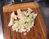 Une image de l'étape 3 de Fenouils aux tomates, cardamome noire et curcuma.