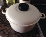 Foto del paso 4 de la receta: Pollo guisado en el microondas (con olla a presión rápida controlada para microondas)