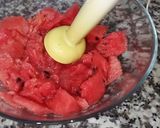 صورة لخطوة 1 من وصفة عصير الدلاع بالفلان 🍉🍷(البطيخ الاحمر)