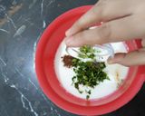 A picture of step 3 of Lauki Ka Raita.