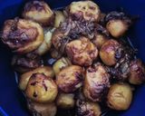 A picture of step 3 of Roast Chicken with Oven-Roasted Potatoes.