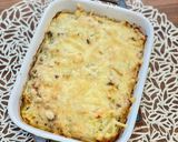A picture of step 5 of Oven baked omelette with minced meat and potatoes.