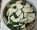 Cara Membuat Tumis Zucchini Ayam 1