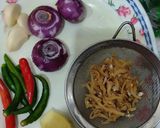 Gambar langkah 1 resipi Sayur Lemak Labu Kuning.