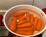 Foto del paso 1 de la receta: Puré de zanahorias con hamburguesa