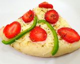 સ્ટ્રોબેરી ચીઝ પીઝા (Strawberry Cheese Pizza Recipe In Gujarati) રેસીપી સ્ટેપ4ફોટો