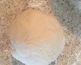 Foto del paso 2 de la receta: Calzone relleno de carne, salchichas y Mozzarella