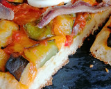 Foto del paso 12 de la receta: Coca de pisto, anchoas y huevo