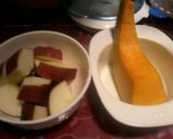 Foto langkah ke 1 dari resep Pure Kabocha Apel (MPASI).
