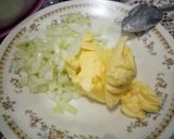 Foto langkah ke 2 dari resep Sup Krim Ayam Jamur.