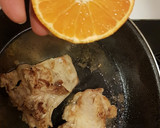 Foto del paso 5 de la receta: Lomos de conejo a la mandarina y salsa al pesto con guarnición