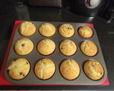 Foto del paso 7 de la receta: Magdalenas de nata y pepitas de chocolate