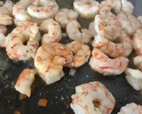 Foto del paso 4 de la receta: Fideuà de potón, gambones, ajos tiernos y dátiles medjol