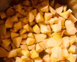 Nagyiféle Birsalma krémleves recept fázis 1 fotója