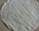 A picture of step 4 of Lacha paratha.