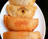 Soyayyan meat pie (Fried meat pie)matakin girki10 hoto
