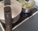 Foto del paso 1 de la receta: Codillo con chorizo y puré