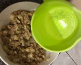 Hình bước làm 1 của món Bánh mì chuối hạnh nhân