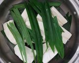 Foto langkah ke 3 dari resep Singkong Rebus Pandan.