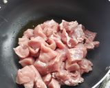 Foto del paso 1 de la receta: ~ Estofado de cerdo ~ 🍜🐷