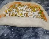 A picture of step 6 of Chicken cheese bubloo bread 😋😋.