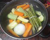 Foto del paso 2 de la receta: Cinta de lomo de cerdo a la plancha con verduras cocidas