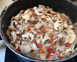 Foto del paso 1 de la receta: Contramuslos de Pollo con Champiñones y Papas