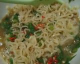 Foto langkah ke 3 dari resep Omlete Mie.