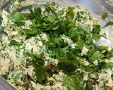A picture of step 2 of Palak ke pakode!!.