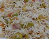 صورة لخطوة 2 من وصفة أرز 🍚 بالزيتون👍🏻 من تدبيري 😊