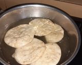 પૂરી(Poori Recipe in Gujarati) રેસીપી સ્ટેપ2ફોટો