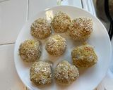 A picture of step 2 of Sweet & Sour Chicken Bola-Bola (Meatballs).