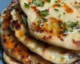 Une image de l'étape 5 de CHEESE NAAN À LA VACHE 🐄 KIRI.