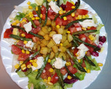 Foto del paso 2 de la receta: Ensalada con patatas fritas