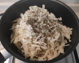Foto del passaggio 3 della ricetta Zuppa di piselli spezzati e cavolo cappuccio