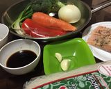 Foto del paso 1 de la receta: Wok de Verduras con Fideos de arroz y salmón