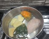 Foto del paso 3 de la receta: Sopa de verduras y pollo de mi abuelita