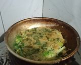 Foto langkah ke 4 dari resep Pajeon Pancake Bawang Daun Korea.
