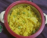 A picture of step 3 of Matar pulao.