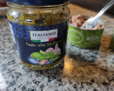 Foto del paso 2 de la receta: Pasta pesto, con trocitos de botifarra negra y chorizo al emmental