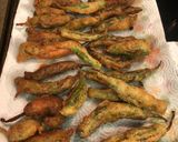A picture of step 4 of Tempura Fried Shishito Peppers.