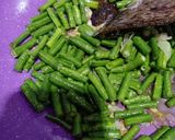 Foto langkah ke 4 dari resep Tumis Tahu Kacang Panjang.