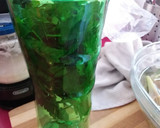 Foto del paso 3 de la receta: Alcachofas con langostinos y salsa verde