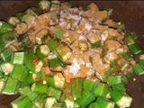 सिंपल मसाला भिंडी (simple masala bhindi recipe in hindi)